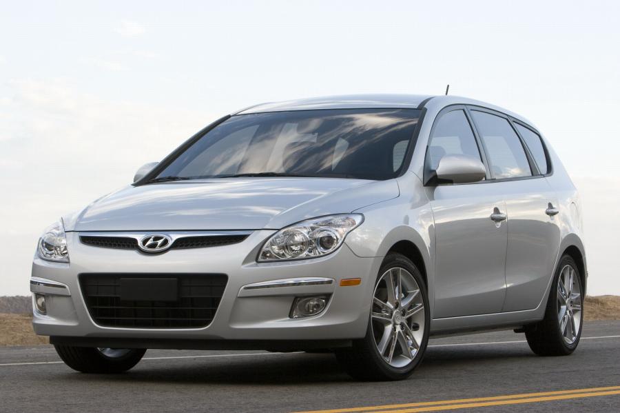  Hyundai Elantra Touring 2008 года  (фото 38 из 118)